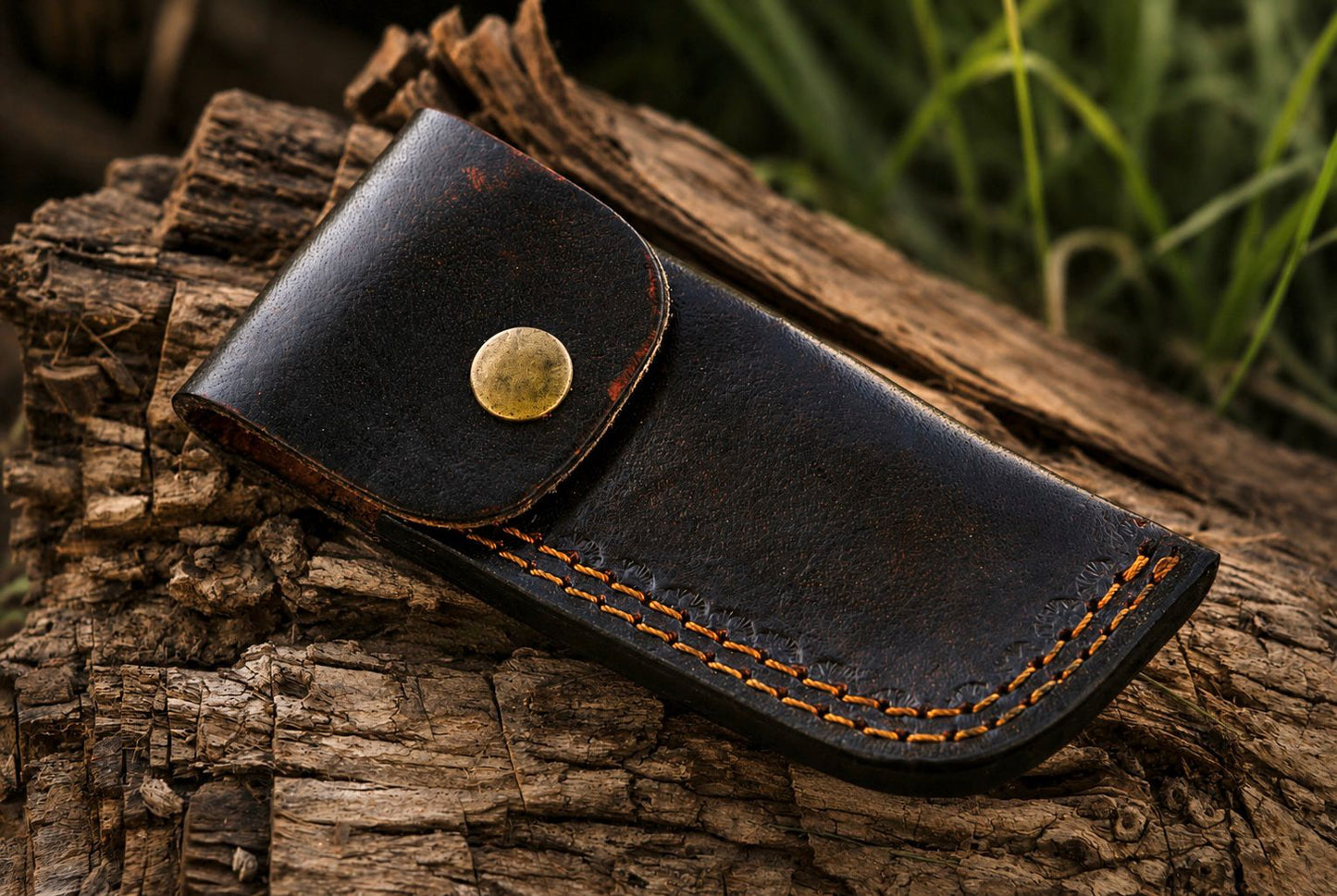 Handcrafted 512-Layer Damascus Steel Folding Utility Knife with Resin & Copper Handle – Premium EDC with Leather Sheath