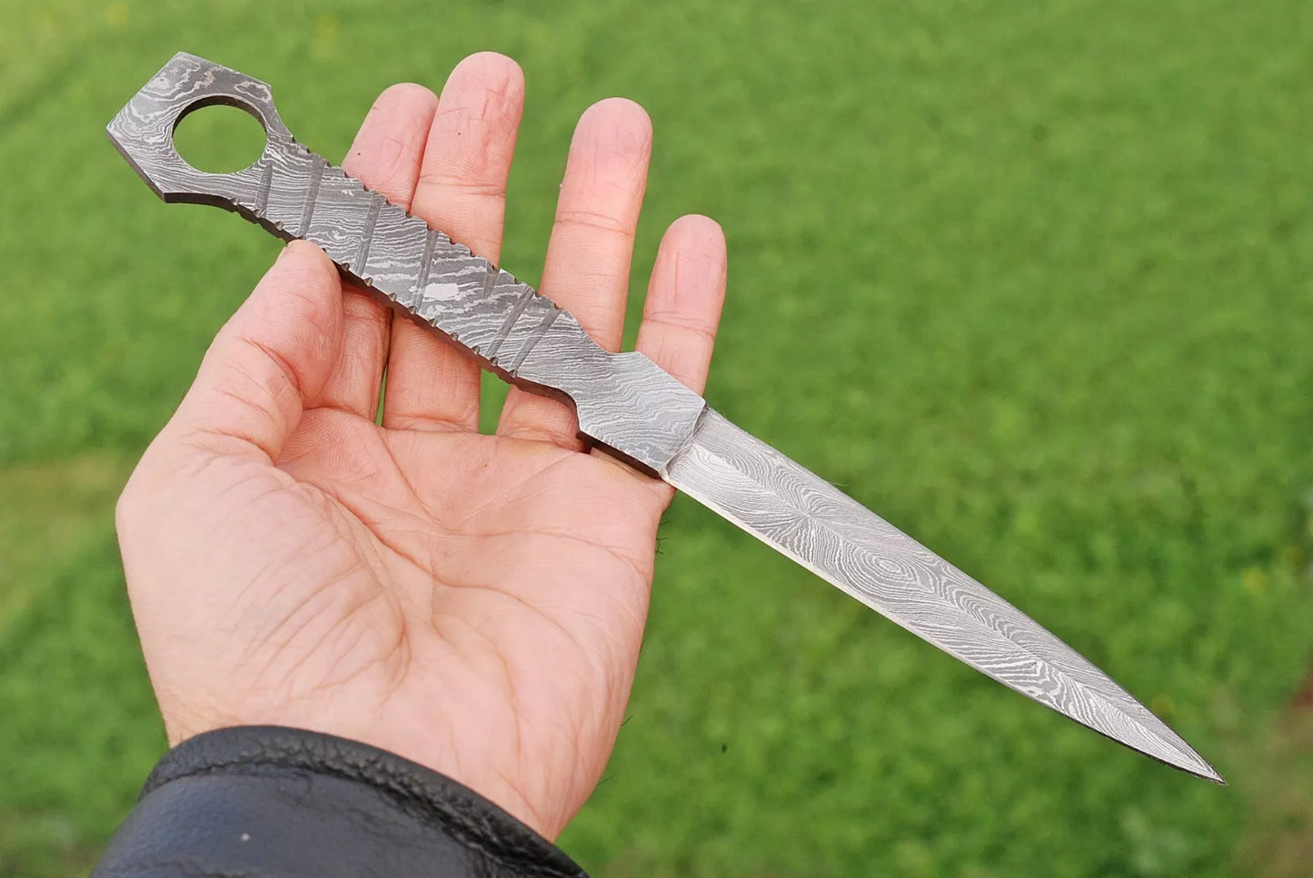 HAND FORGED DAMASCUS STEEL HUNTING BLANK BLADE KNIFE FULL TANG