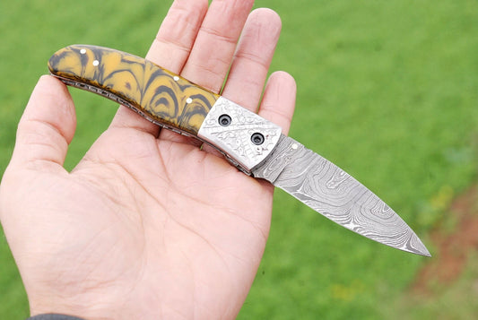 Premium Hand-Forged Damascus Folding Pocket Knife – Engraved Bolster Handle | 512 Layers | Leather Sheath Included 1590