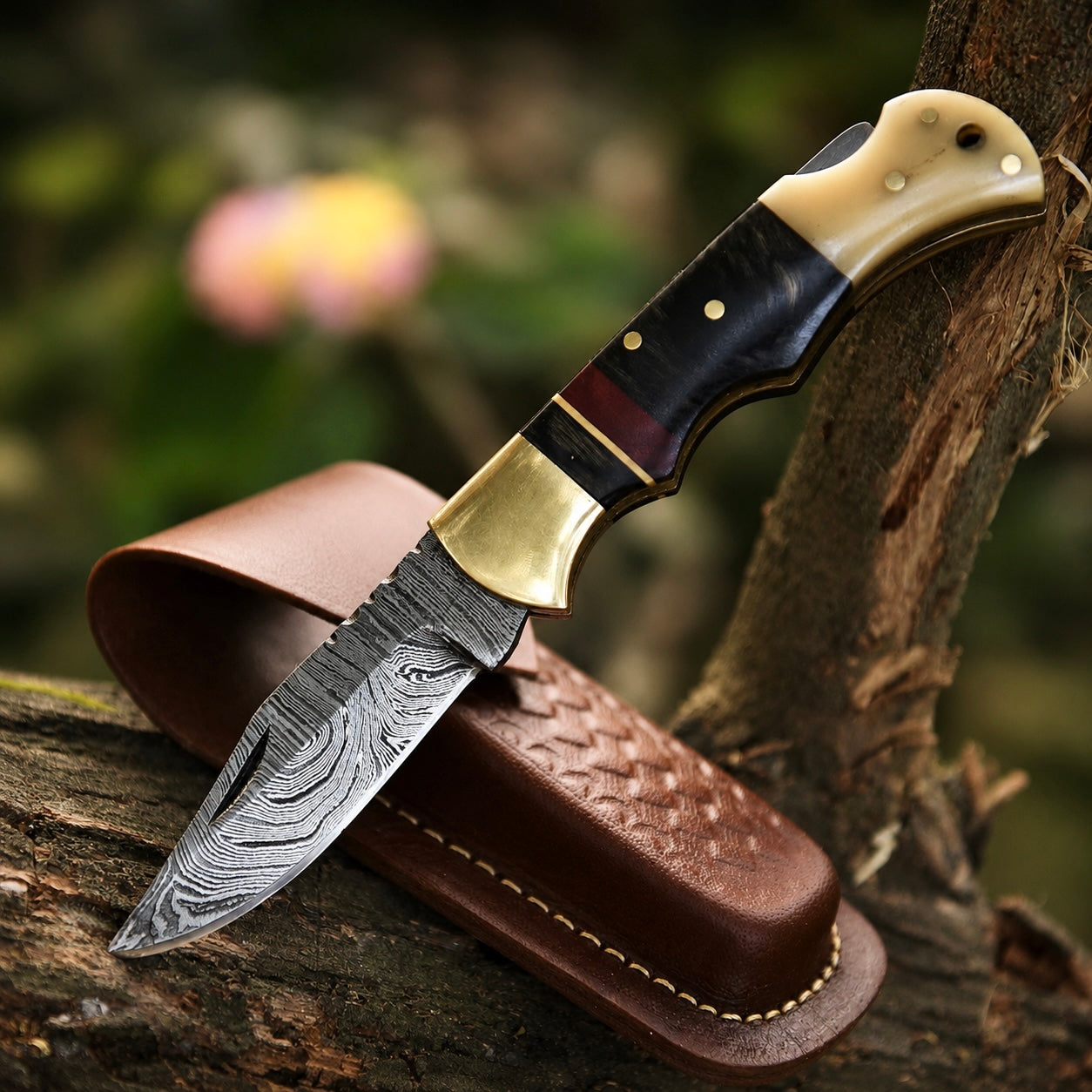 Handmade Damascus Steel Folding Pocket Tool – Back Lock Outdoor Utility with Leather Sheath