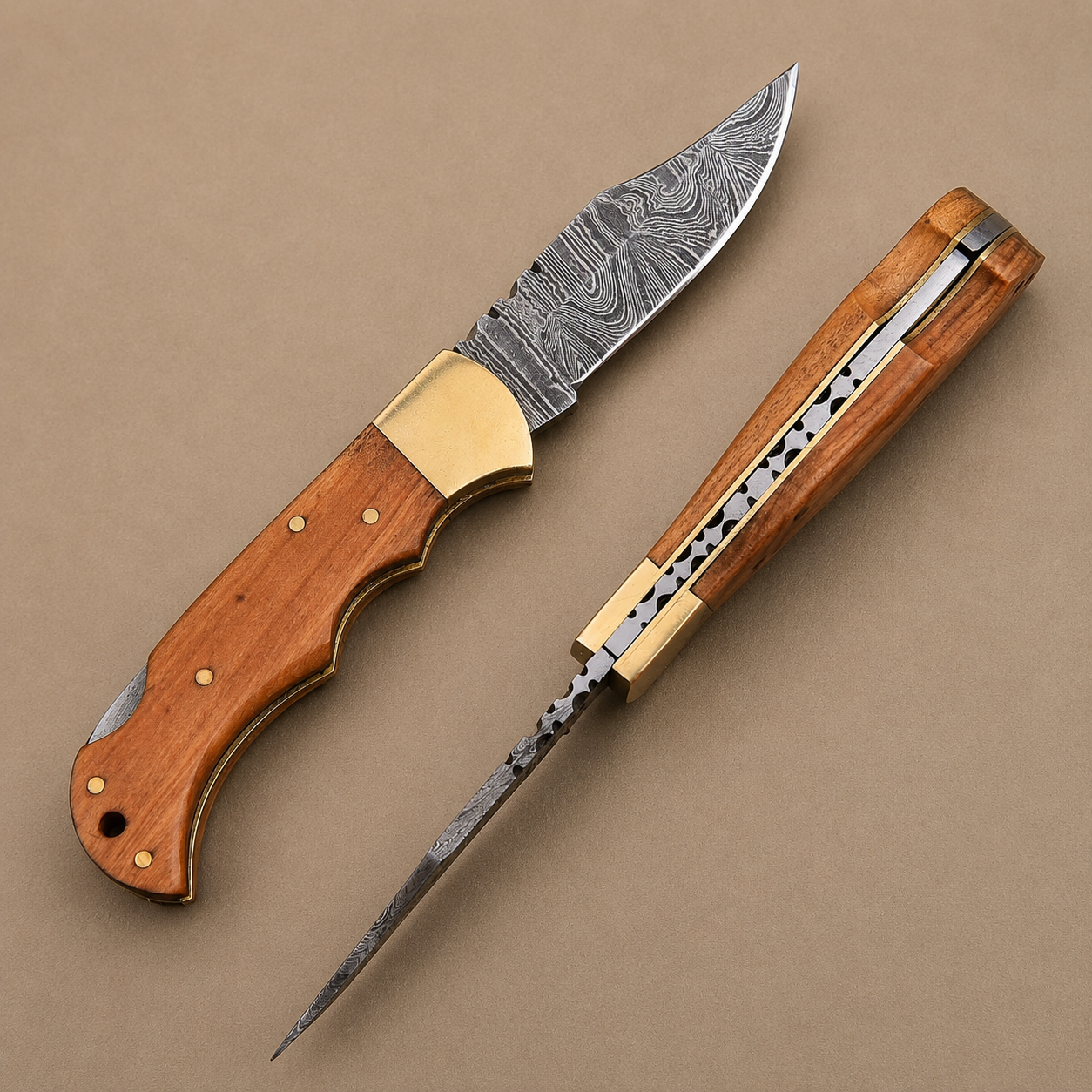 Olive Crest Damascus Folding Knife – Hand Forged Steel, Olive Wood Handle & Leather Sheath