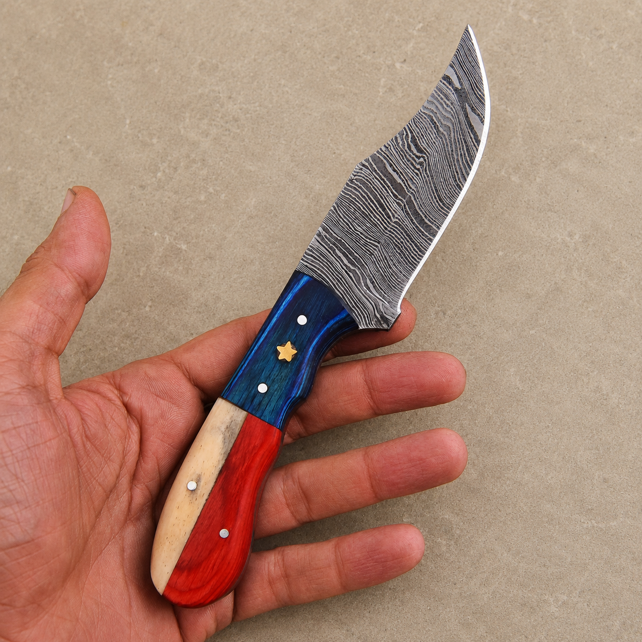 Republic Forge Damascus Steel Knife – 512-Layer Hand Forged Fixed Blade with Texas Flag Bone & Wood Handle, Leather Sheath