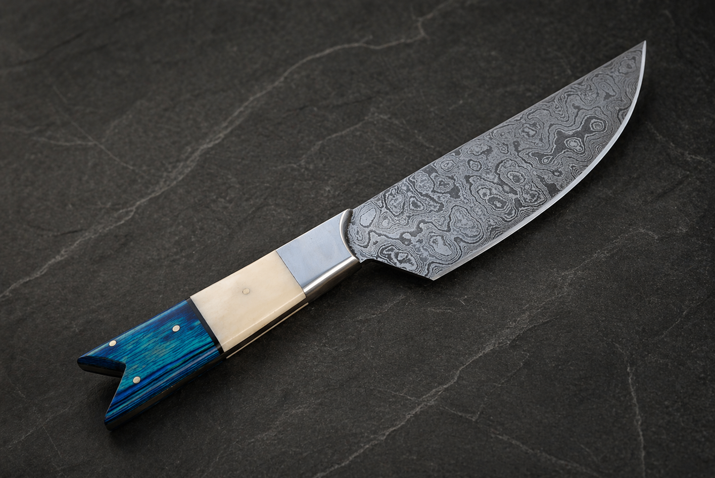 Hand Forged Damascus Steel Chef Knife – 8 Inch Blade with Camel Bone & Stained Wood Handle