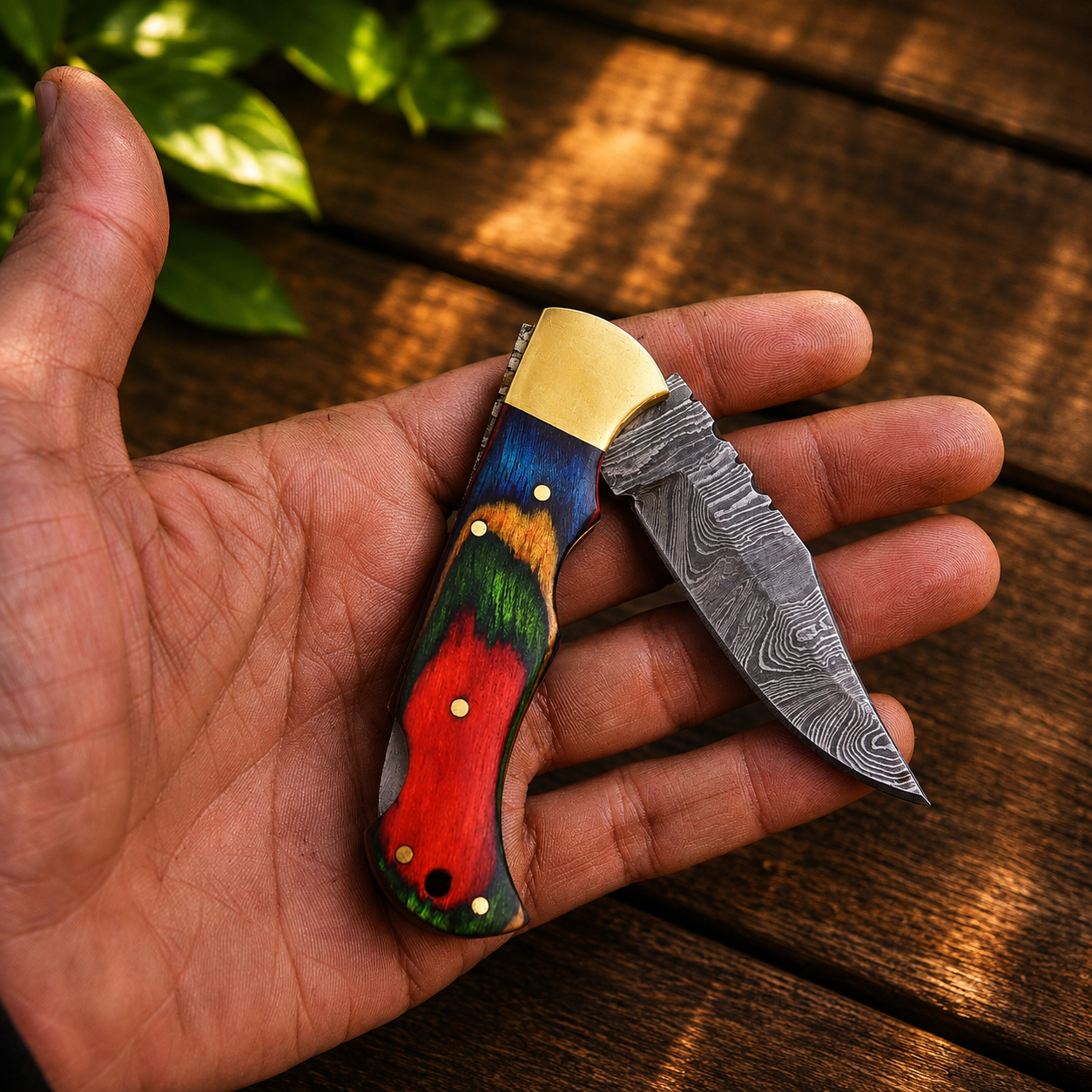 Handcrafted Damascus Steel Folding Utility Knife – Premium Outdoor Tool with Wood & Brass Handle