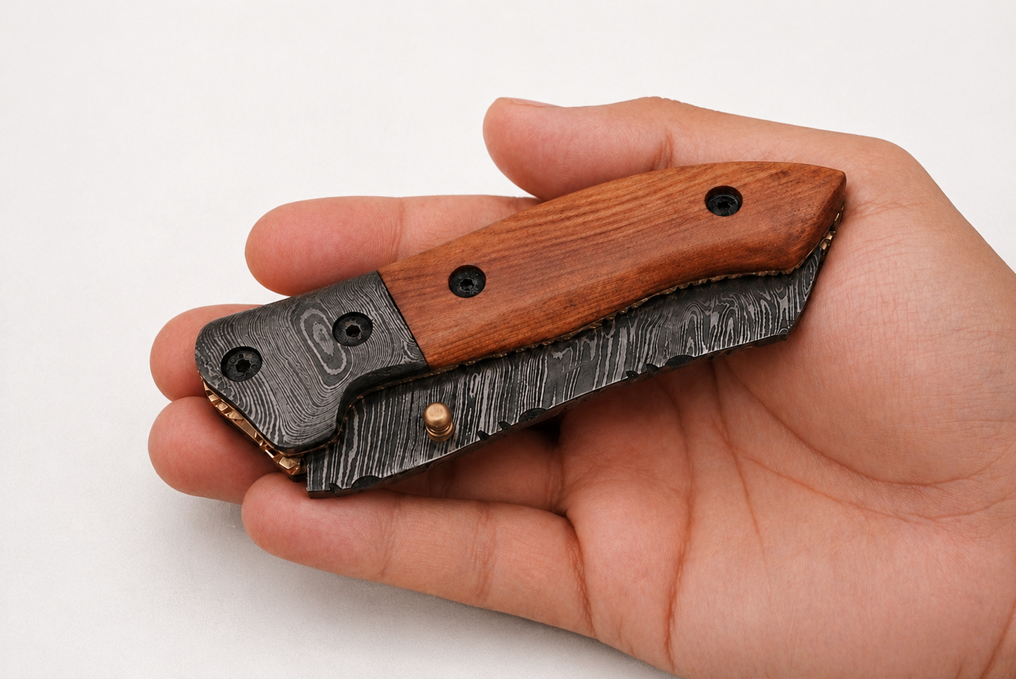 Handmade 512-Layer Damascus Steel Folding Utility Knife with Olive Wood Handle & Leather Sheath
