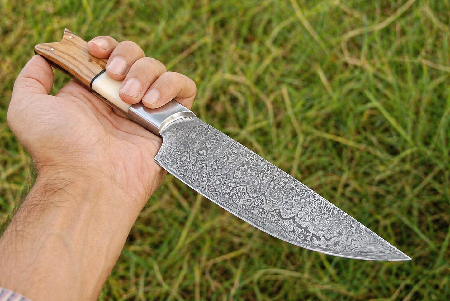 Damascus Steel Chef Knife – 8” Blade with Camel Bone & Olive Wood Handle | 512 Layers