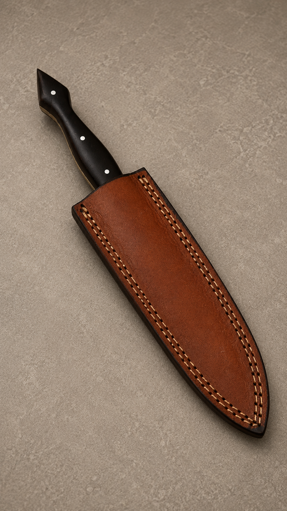 Highland Horn Damascus Steel Knife – 512 Layer Hand Forged Blade with Horn Handle & Leather Sheath