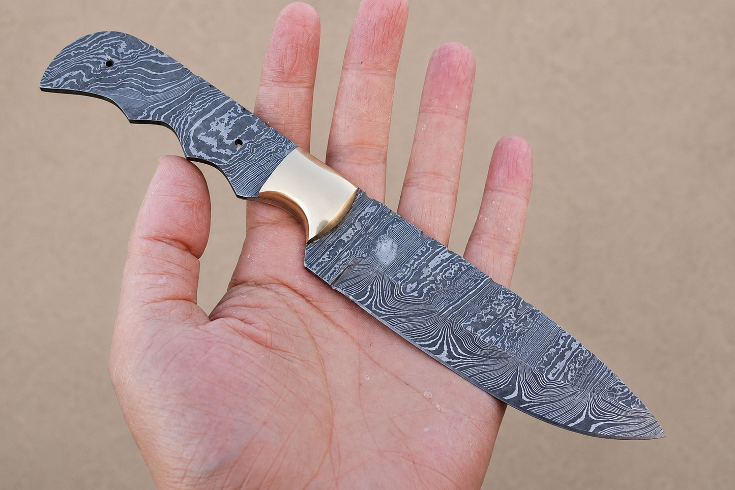 Hand Forged Damascus Steel Blank Blade Utility Knife with Brass Bolster (8”)