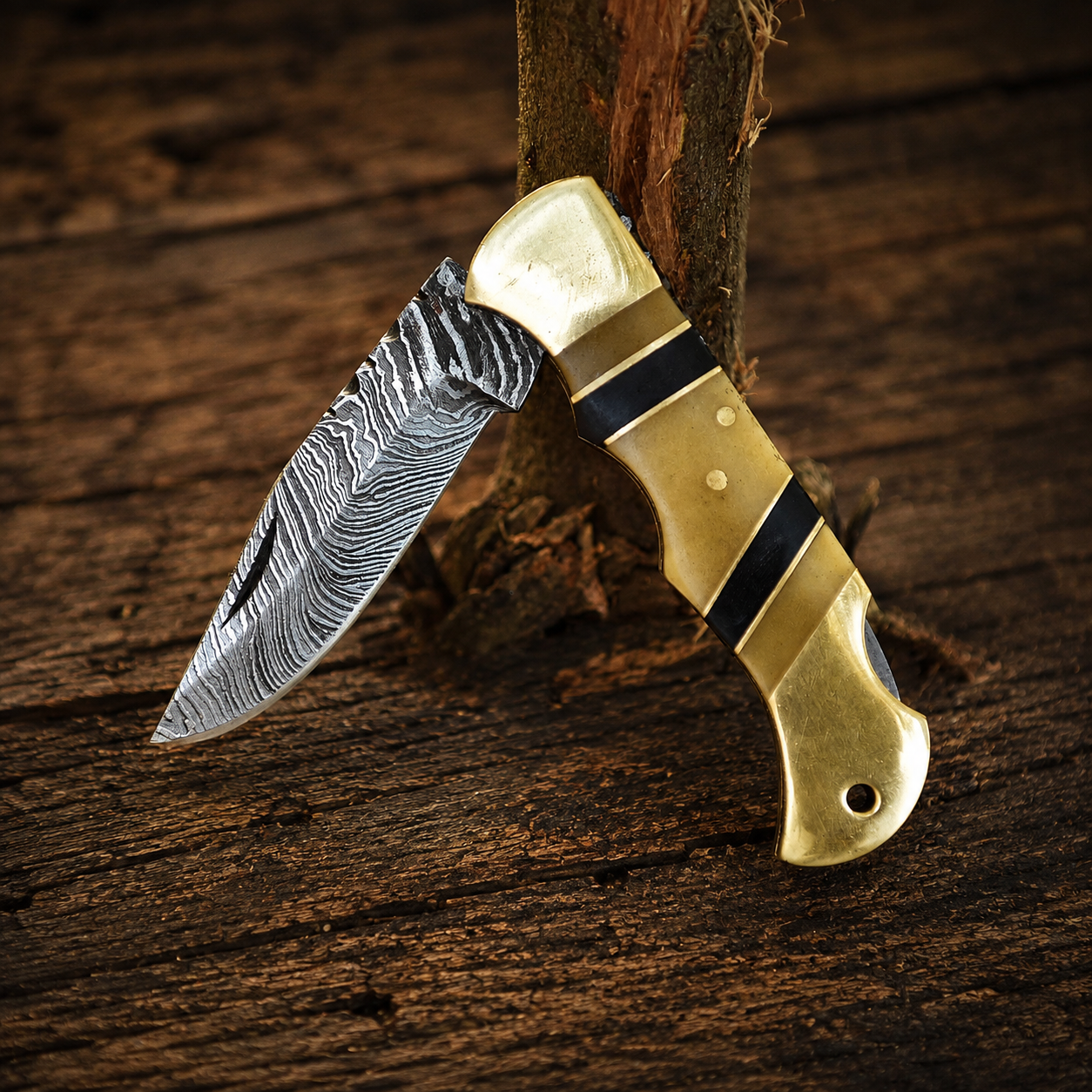 Handcrafted Damascus Steel Folding Utility Knife – Premium EDC Outdoor Essential with Camel Bone & Brass Handle