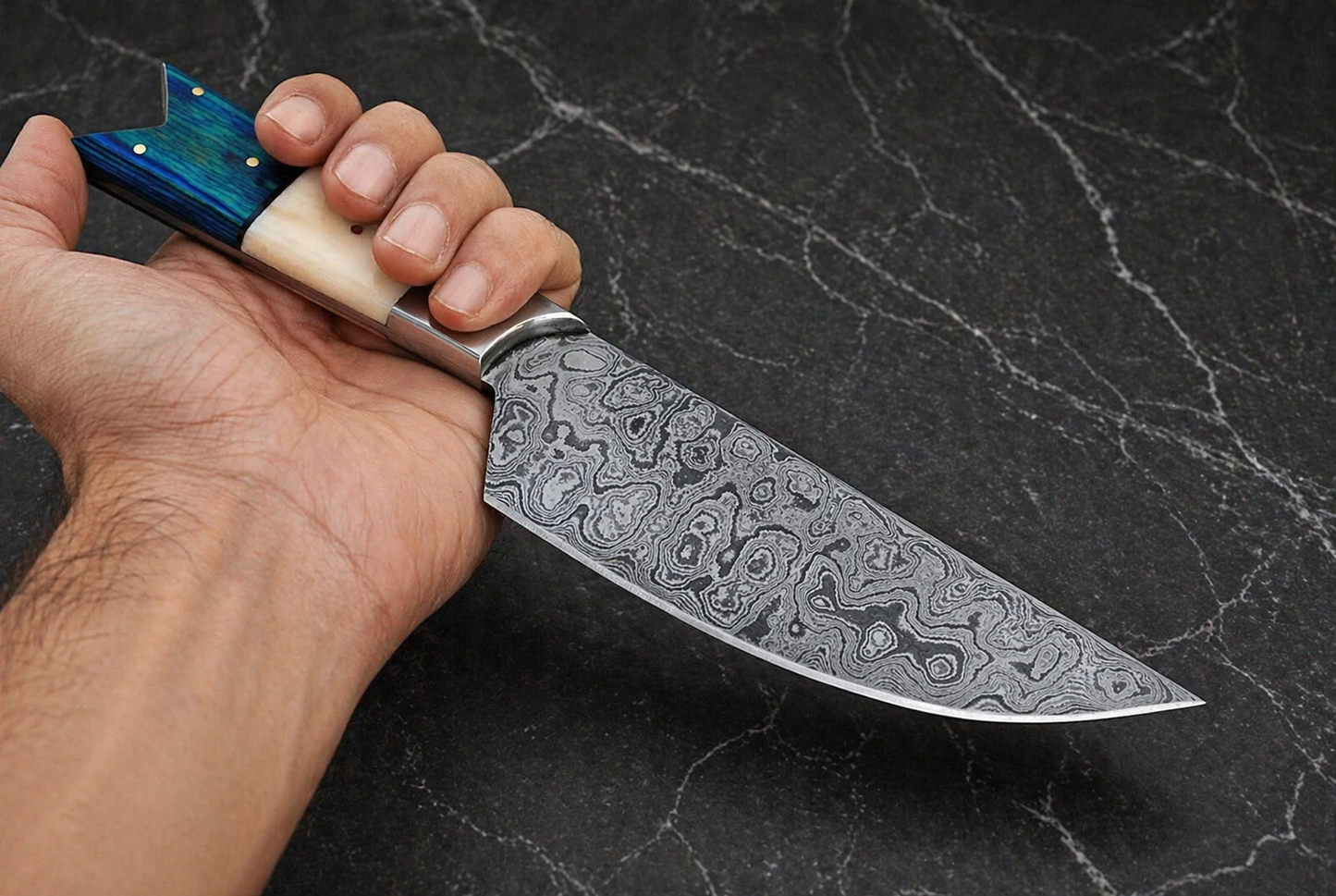 Hand Forged Damascus Steel Chef Knife – 8 Inch Blade with Camel Bone & Stained Wood Handle