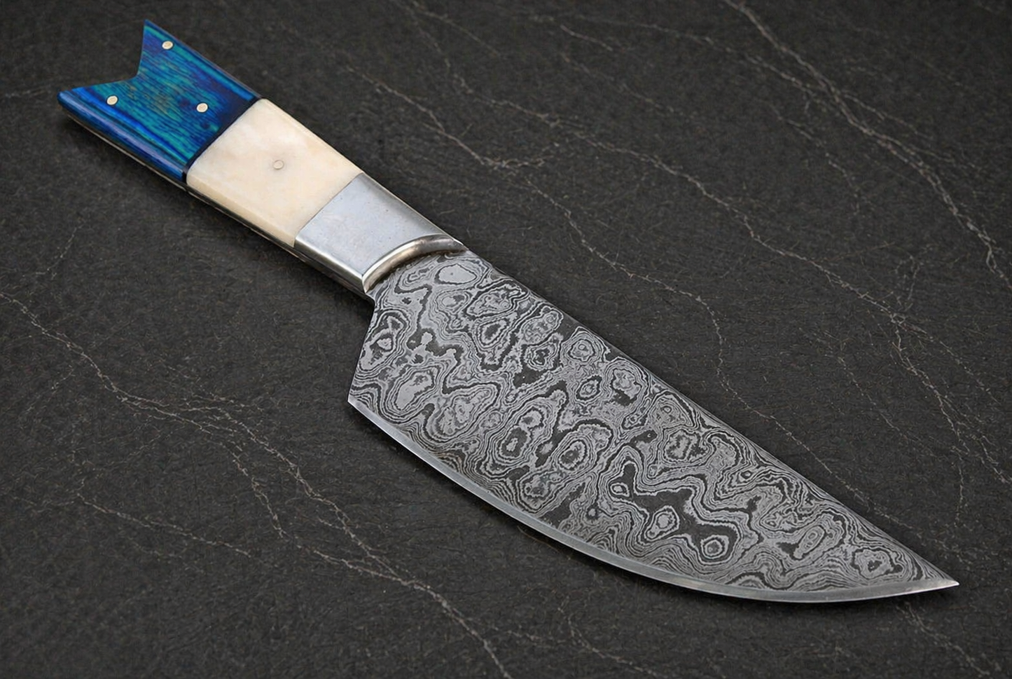 Hand Forged Damascus Steel Chef Knife – 8 Inch Blade with Camel Bone & Stained Wood Handle