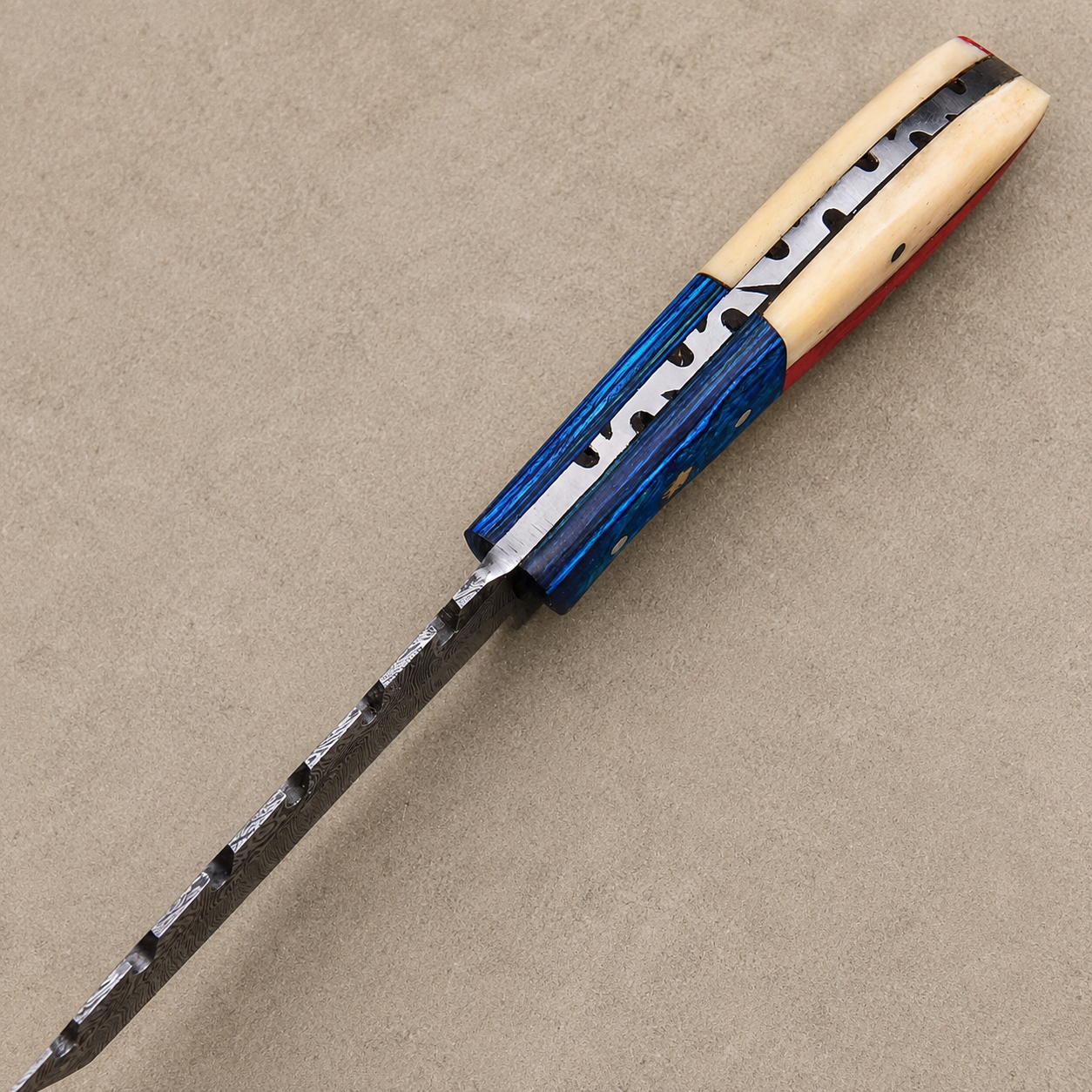 Lone Star Legacy Fixed Blade Knife – Hand Forged Steel with Texas Flag Handle, Bone & Wood Scales, Leather Sheath