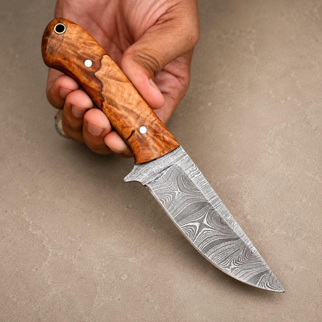 Twist Ridge Damascus Steel Knife – 512 Layer Hand Forged Blade with Wood Handle & Leather Sheath