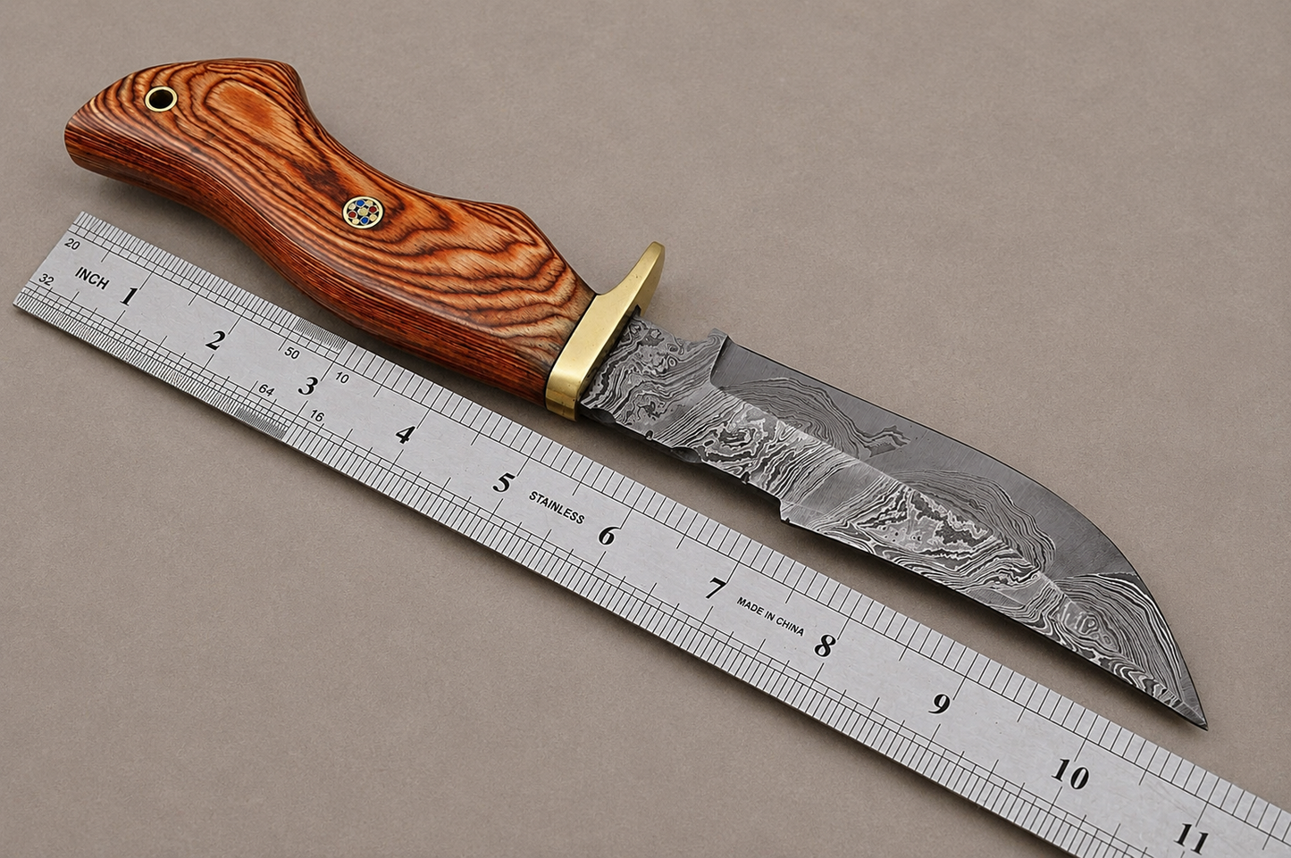 Frontier Forge Damascus Steel Knife – 512 Layer Hand Forged Blade with Stained Wood Handle, Brass Guard & Leather Sheath