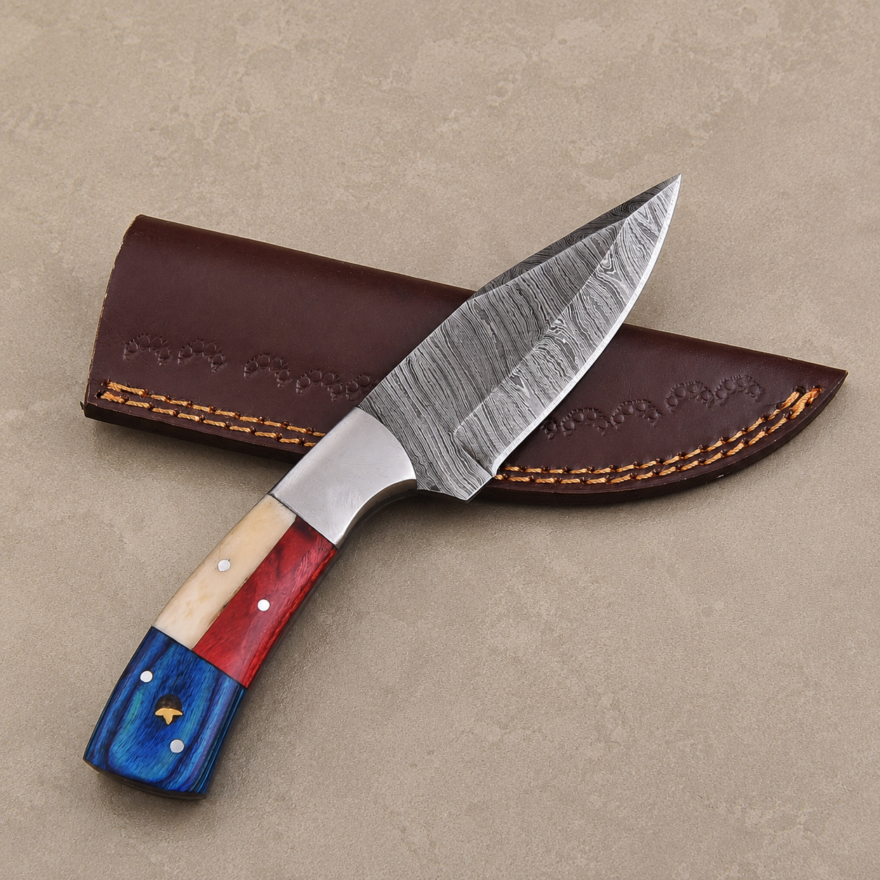 Texas Pride Handmade Damascus Fixed Blade Knife – Bone & Wood Handle With Leather Sheath