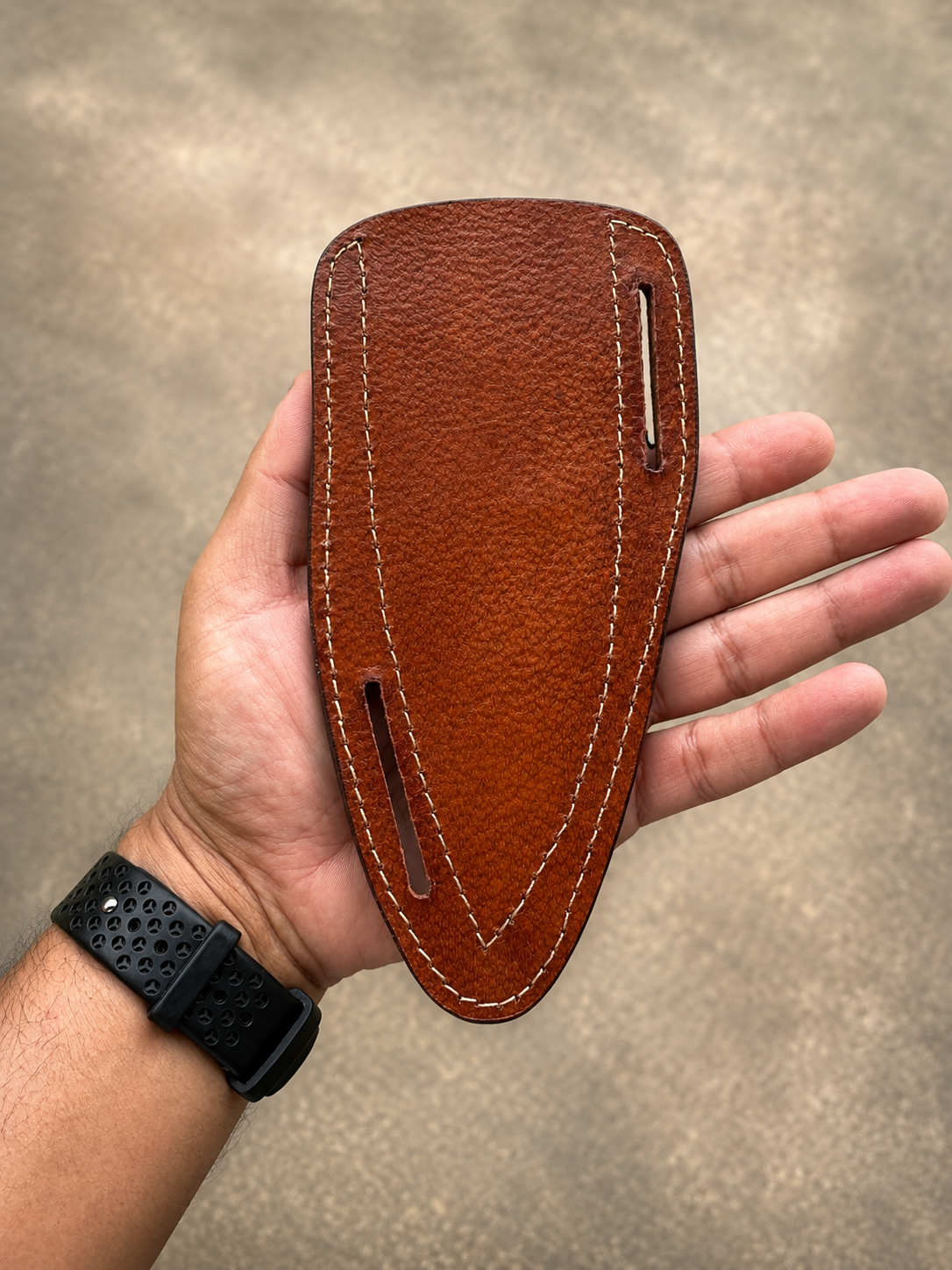 Stag Ridge Horizontal Leather Sheath – Hand Engraved Fixed Blade Belt Cover