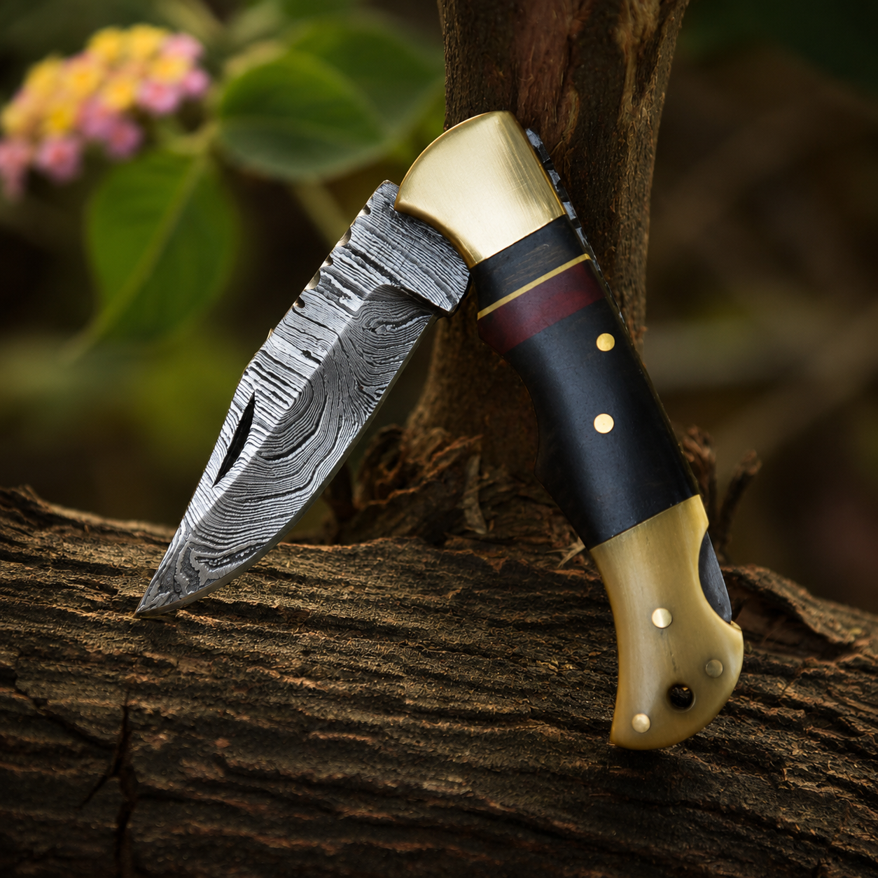 Handmade Damascus Steel Folding Pocket Tool – Back Lock Outdoor Utility with Leather Sheath