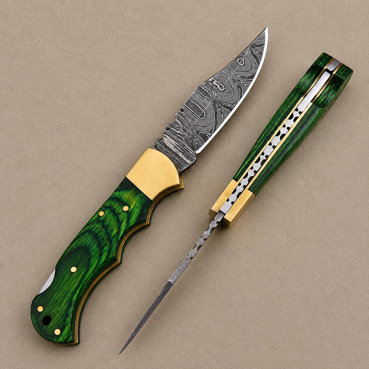 Emerald Ridge Damascus Folding Knife – Hand Forged Steel with Green Pakka Wood Handle, Brass Bolster & Leather Sheath