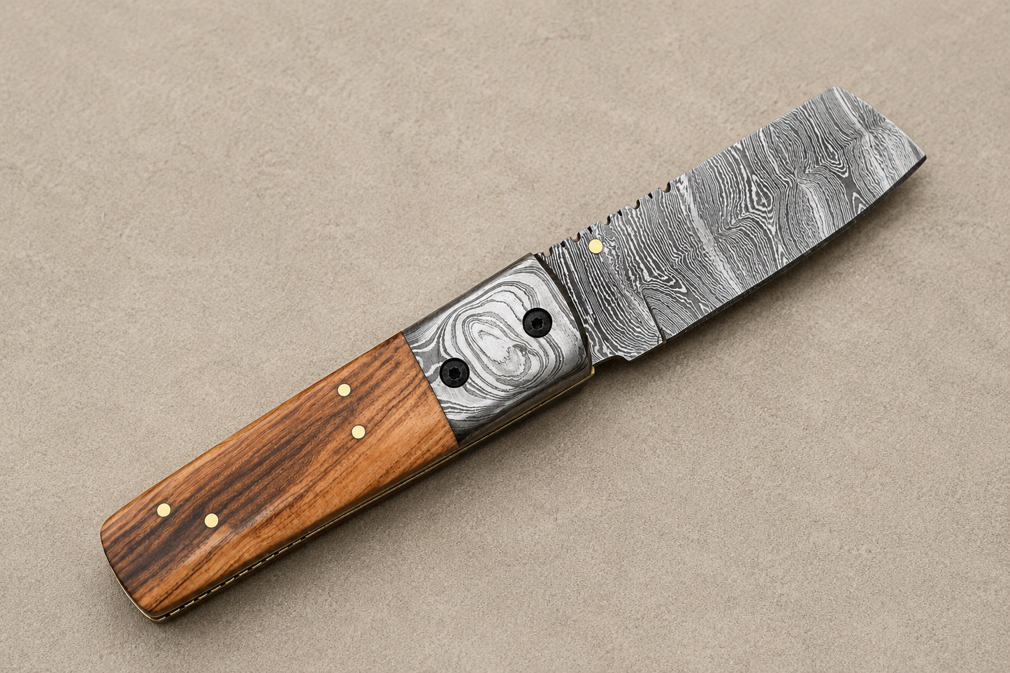 Olive Trail Damascus Folding Knife – 512 Layer Hand Forged Steel with Olive Wood Handle & Leather Sheath