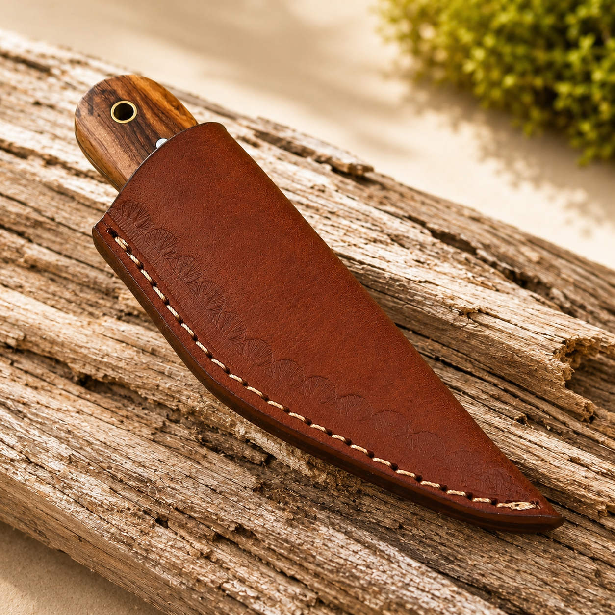 Handmade D2 Steel Kiridashi Utility Tool with Wood Handle – Compact Precision Tool with Sheath