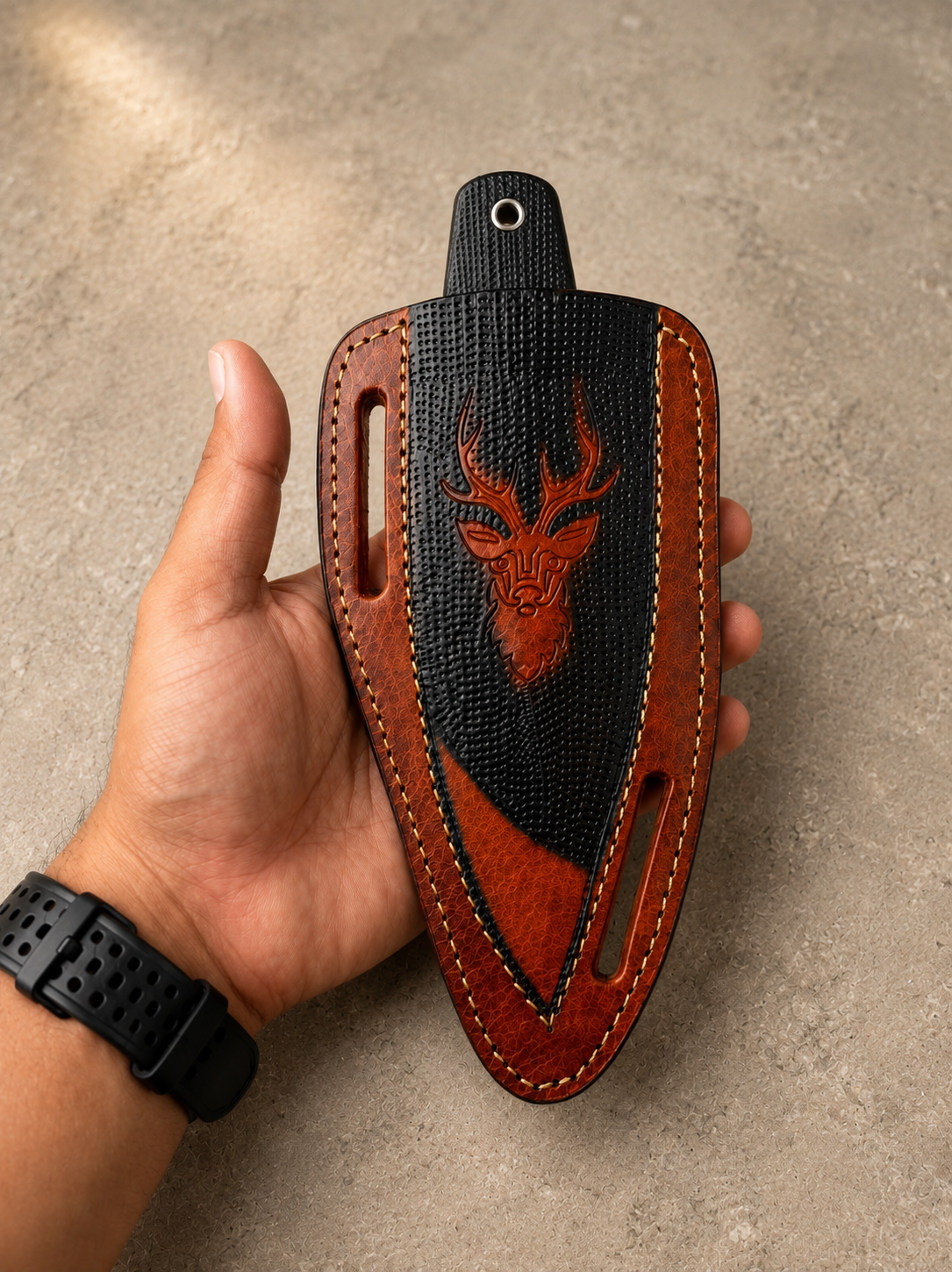 Stag Ridge Horizontal Leather Sheath – Hand Engraved Fixed Blade Belt Cover