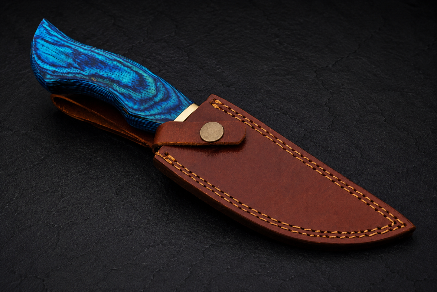 Woodland Elite Damascus Steel Utility Knife – 512 Layer Hand Forged Fixed Blade with Stained Wood Handle, Brass Guard & Leather Sheath