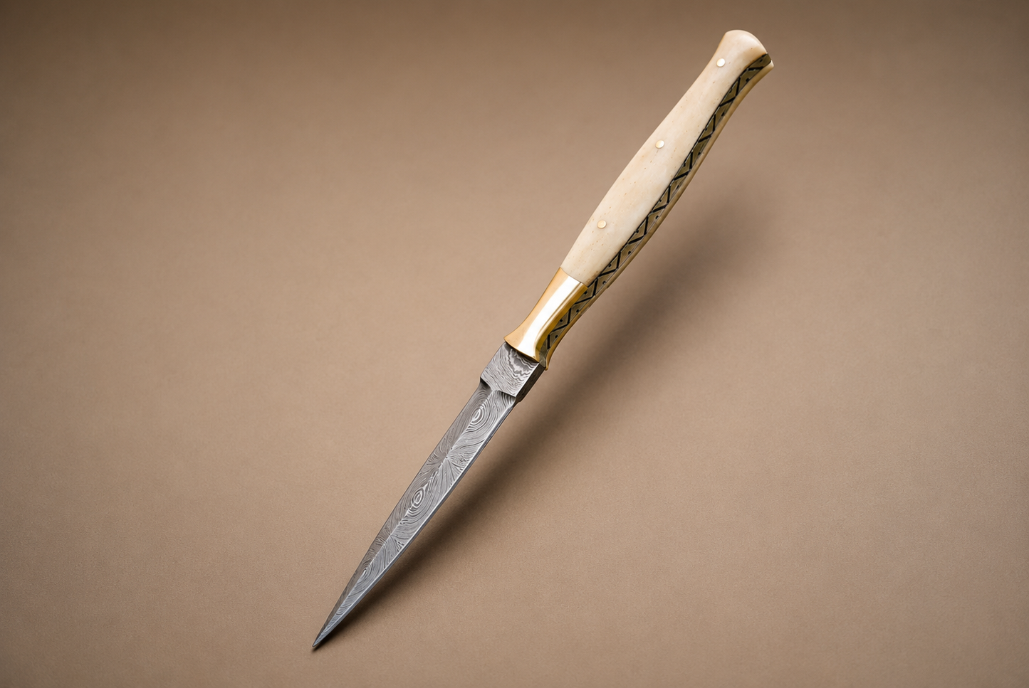 Desert Crest Damascus Steel Knife – 512 Layer Hand Forged Blade with Camel Bone Handle & Leather Sheath