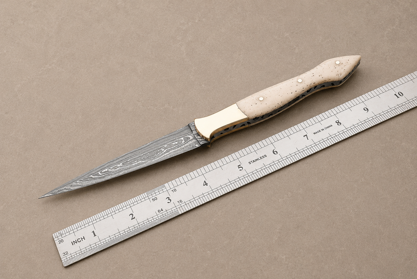 Heritage Bone Damascus Steel Knife – 512 Layer Hand Forged Blade with Camel Bone Handle & Leather Sheath