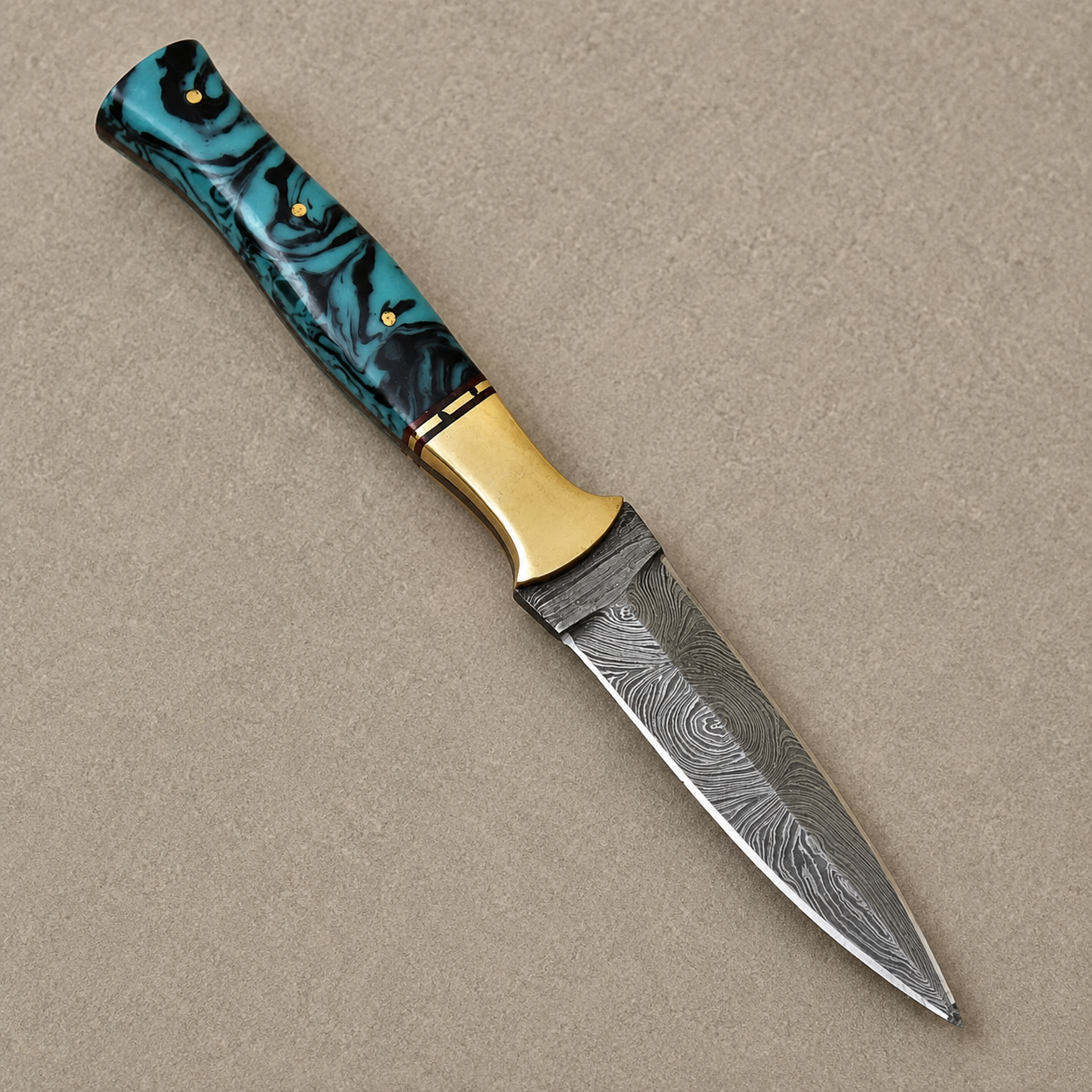 Copper Ridge Damascus Steel Knife – 512 Layer Hand Forged Blade with Resin & Brass Handle and Leather Sheath