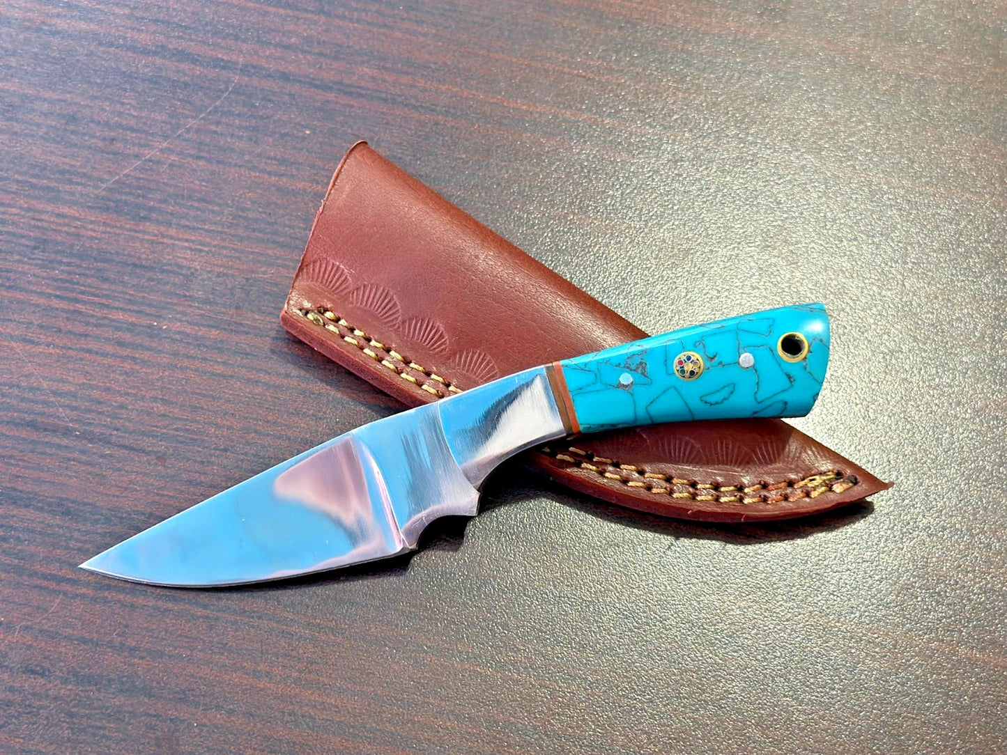 Handmade D2 Steel Fixed Blade Knife – Mirror Polished Blade Resin Handle | Leather Sheath Included