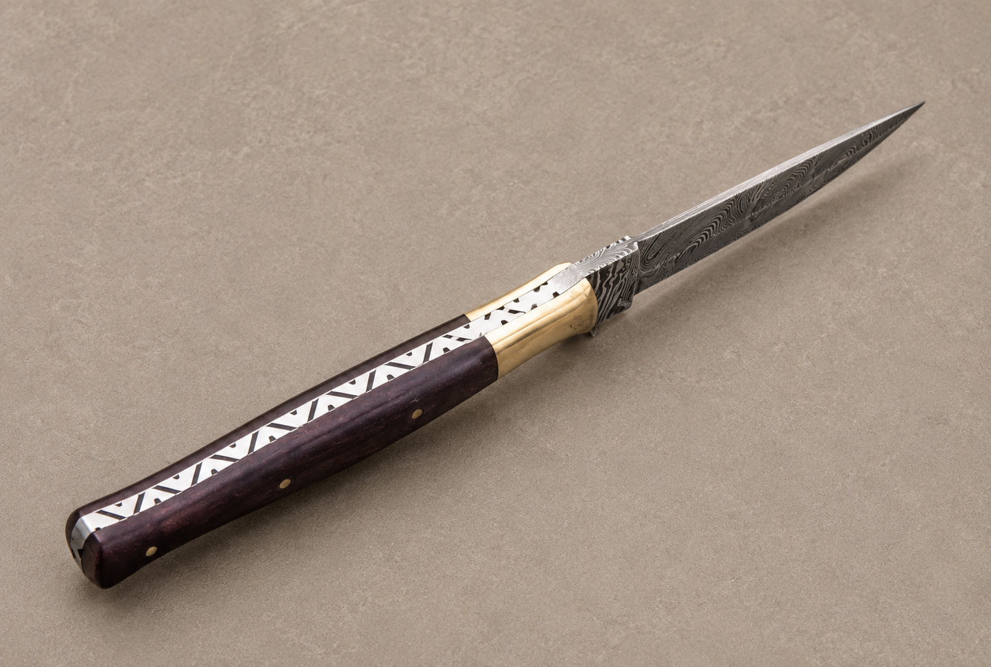 Golden Mesa Damascus Steel Knife – 512 Layer Hand Forged Blade with Camel Bone & Brass Handle and Leather Sheath