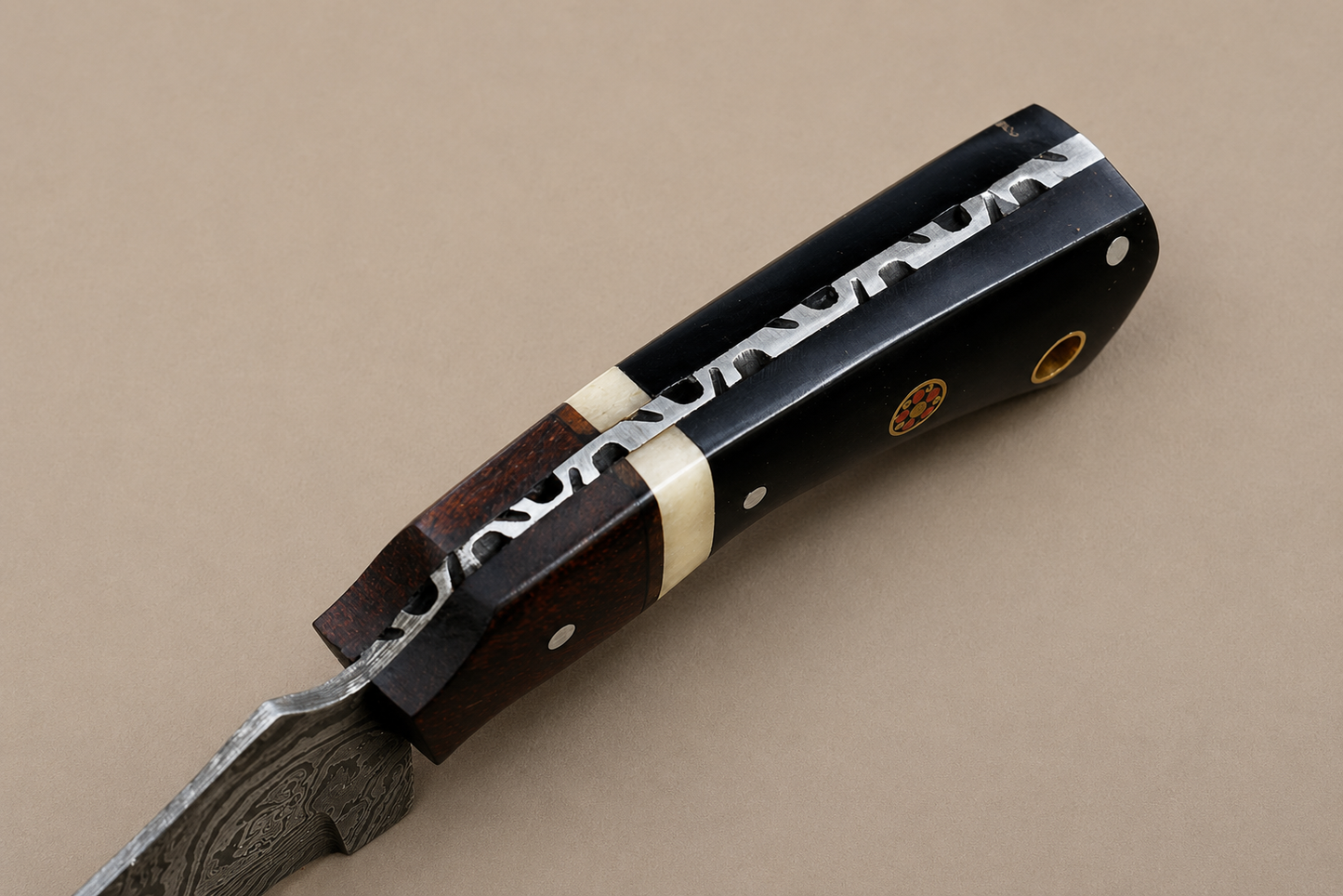 Hand Forged Damascus Steel Fixed Blade Utility Knife with Wood & Horn Handle