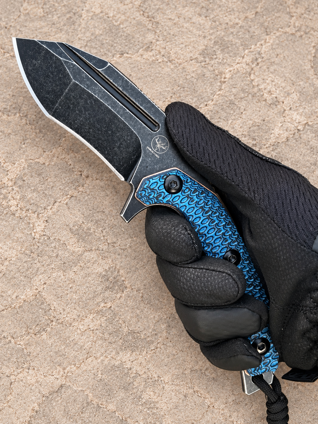 D2 Tool Steel Fixed Blade Knife with Copper & G10 Handle – Kydex Sheath