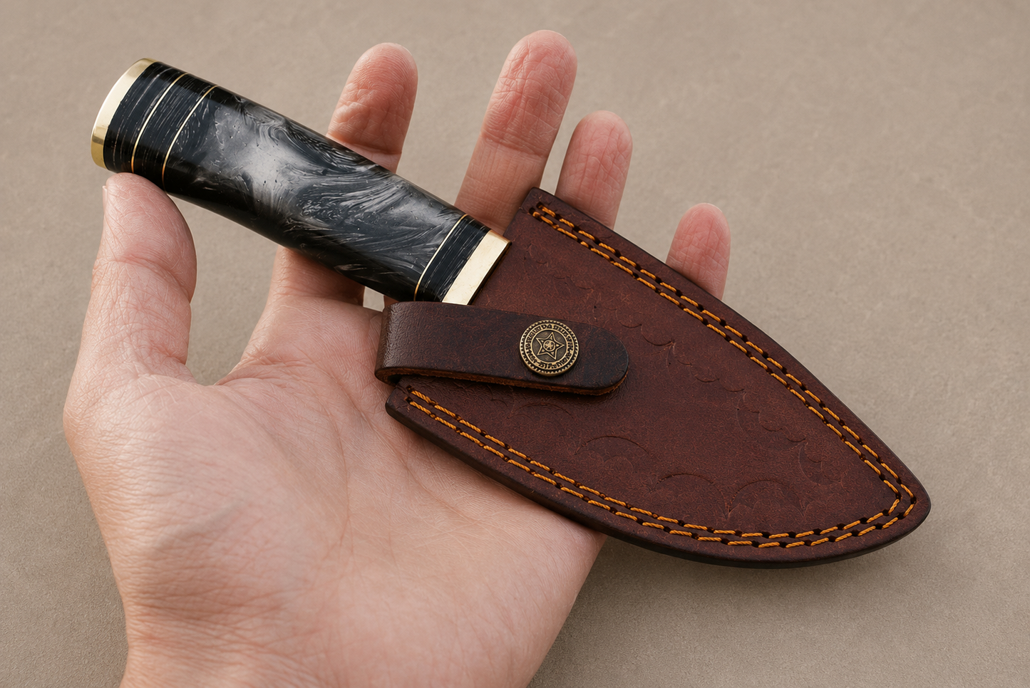Forge Crest Damascus Steel Utility Knife – 512 Layer Hand Forged Blade with Resin Handle, Brass Guard & Leather Sheath