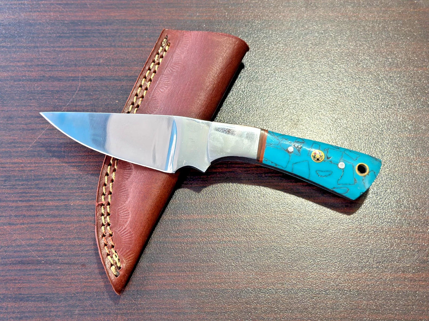 Handmade D2 Steel Fixed Blade Knife – Mirror Polished Blade Resin Handle | Leather Sheath Included