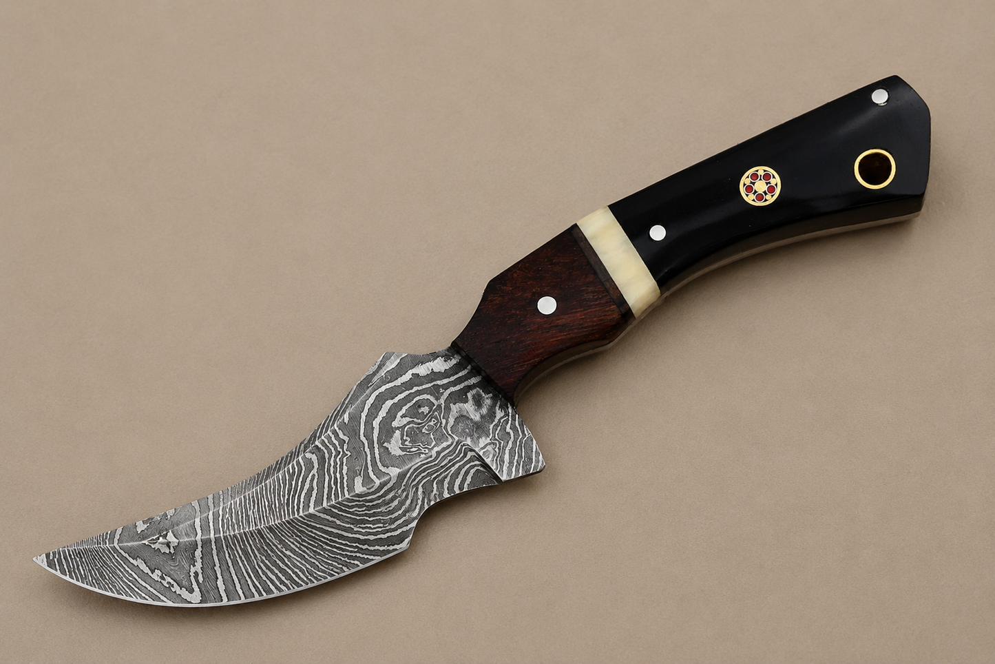 Hand Forged Damascus Steel Fixed Blade Utility Knife with Wood & Horn Handle