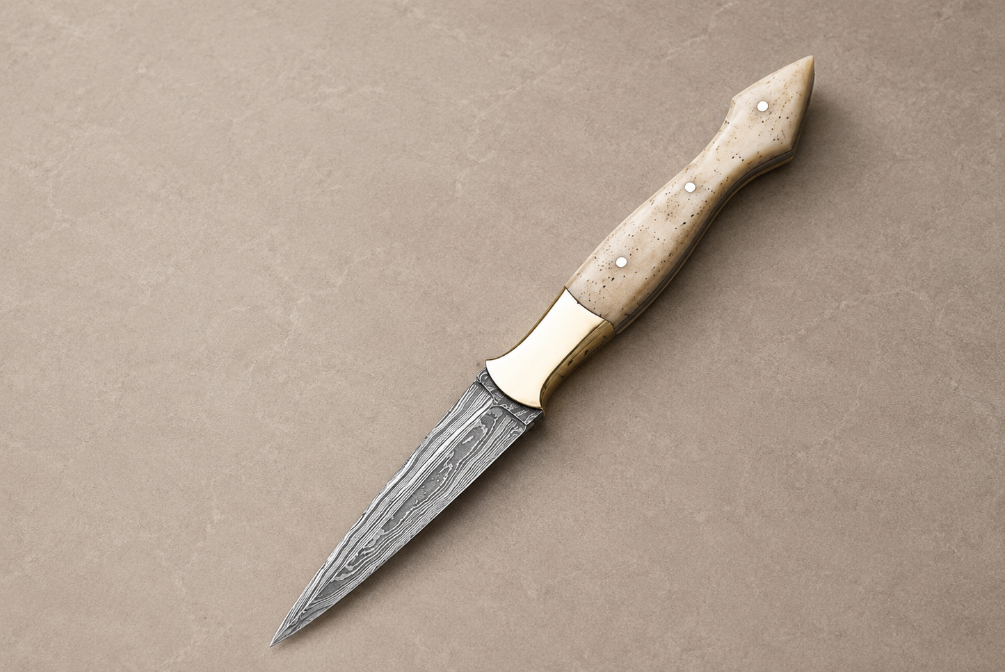 Heritage Bone Damascus Steel Knife – 512 Layer Hand Forged Blade with Camel Bone Handle & Leather Sheath