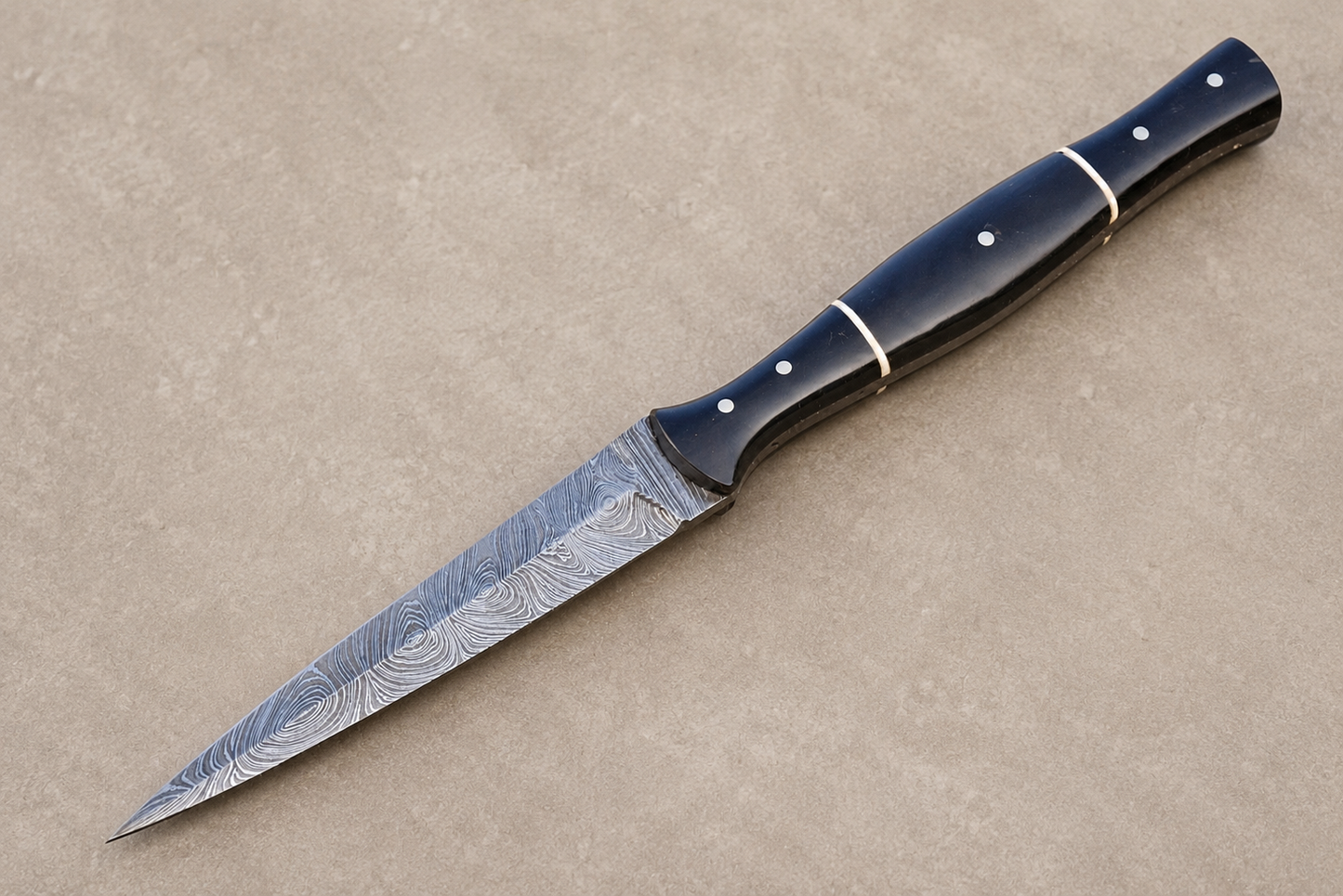Black Horn Damascus Steel Knife – 512 Layer Hand Forged Blade with Buffalo Horn Handle & Leather Sheath