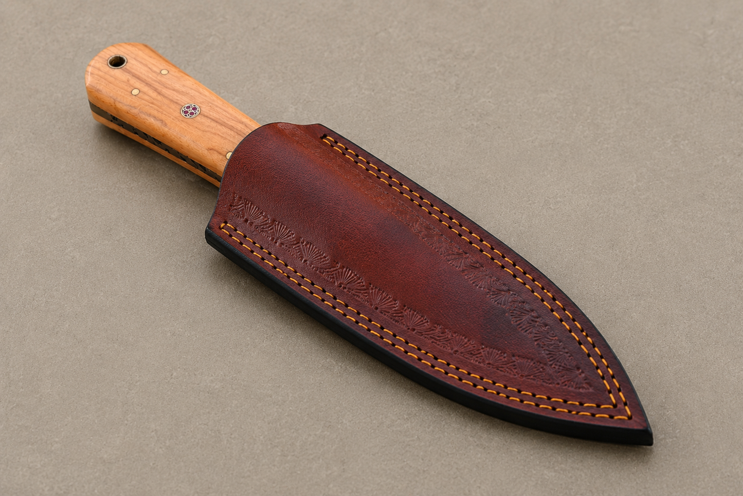 Olive Ridge Damascus Steel Knife – 512 Layer Hand Forged Blade with Olive Wood Handle & Leather Sheath