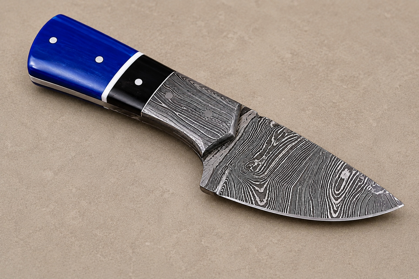 Damascus Steel Knife – 512 Layer Hand Forged Blade with Buffalo Horn, Resin & Damascus Bolster Handle