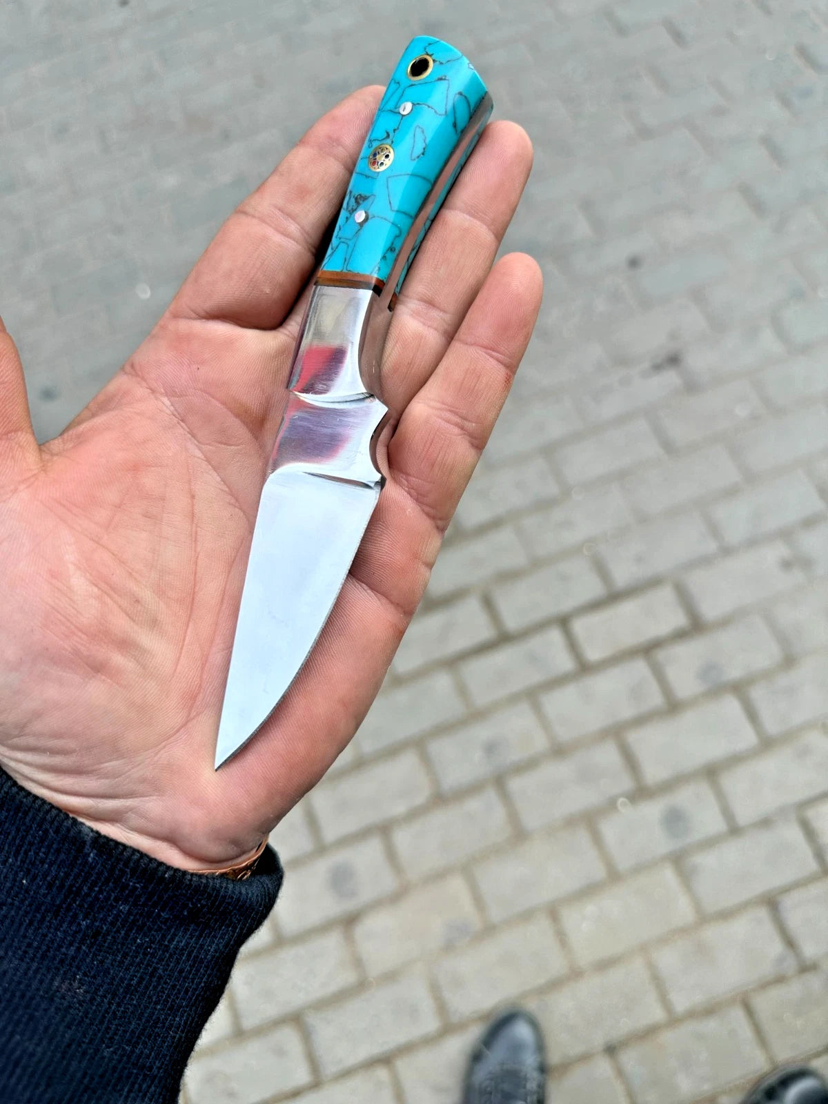Handmade D2 Steel Fixed Blade Knife – Mirror Polished Blade Resin Handle | Leather Sheath Included