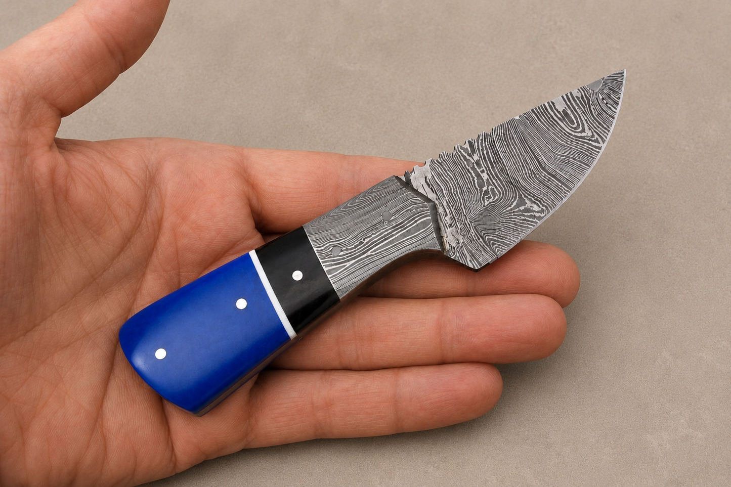 Damascus Steel Knife – 512 Layer Hand Forged Blade with Buffalo Horn, Resin & Damascus Bolster Handle