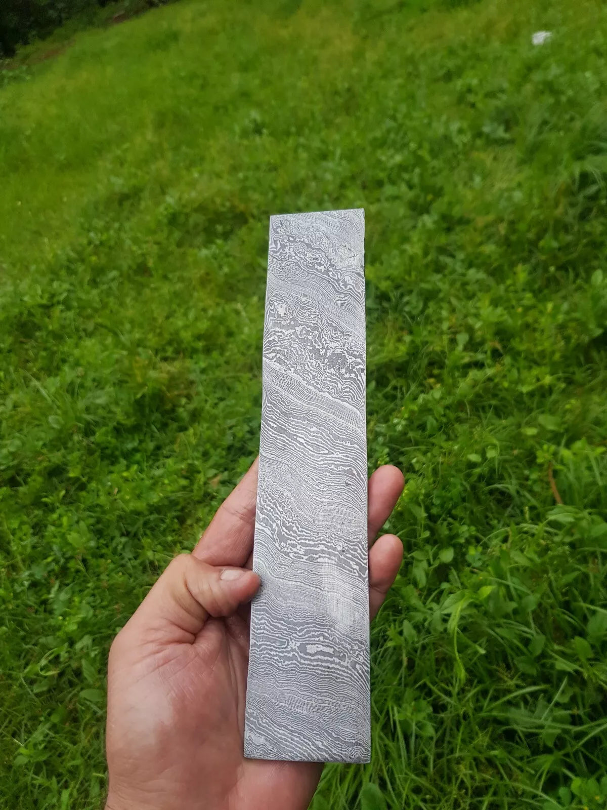 HAND FORGED DAMASCUS STEEL BILLET BAR TWIST PATTERN