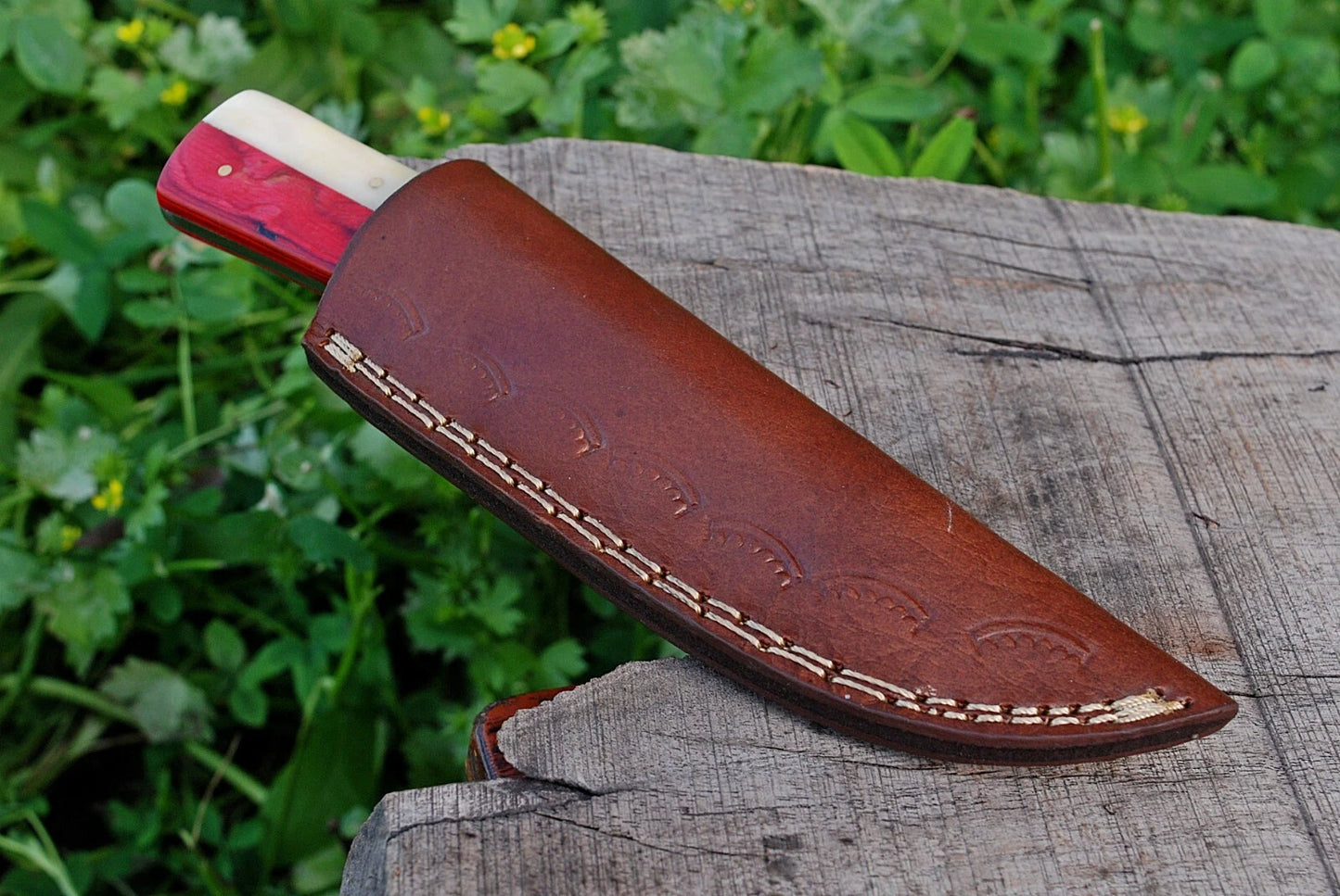 HAND FORGED DAMASCUS STEEL HUNTING KNIFE & TEXAS FLAG HANDLE
