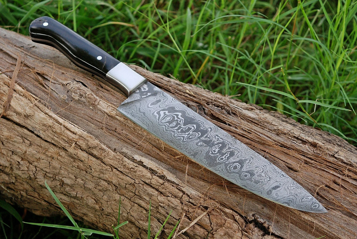 CUSTOMS HAND FORGED DAMASCUS STEEL CHEF'S KNIFE & BULL HORN HANDLE