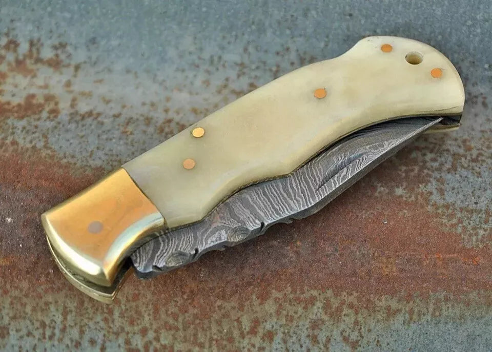 Handmade Damascus Steel Camping Tactical Folding blade Pocket Knife Lock-back