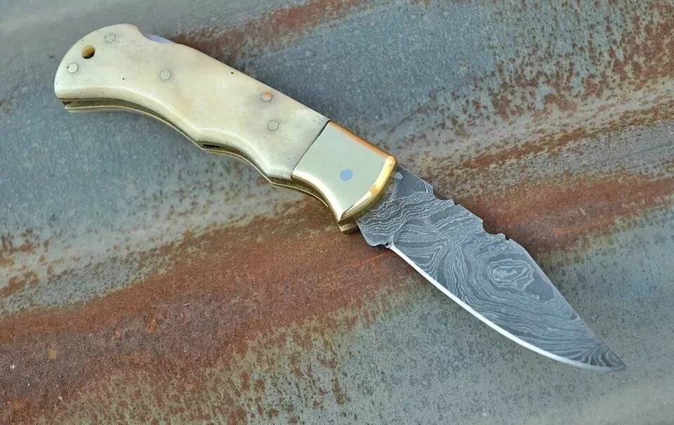 Handmade Damascus Steel Camping Tactical Folding blade Pocket Knife Lock-back