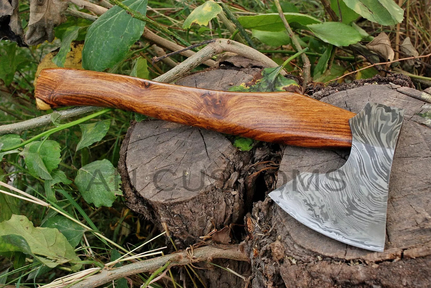 HAND MADE DAMASCUS STEEL TOMAHAWK, HATCHET, AXE ,INTEGRAL, AXE