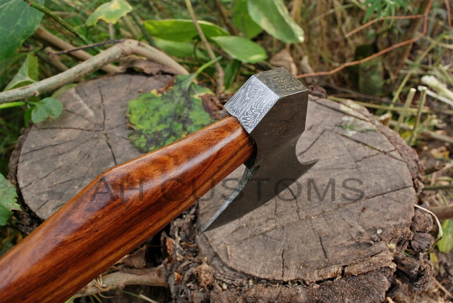 HAND MADE DAMASCUS STEEL TOMAHAWK, HATCHET, AXE ,INTEGRAL, AXE
