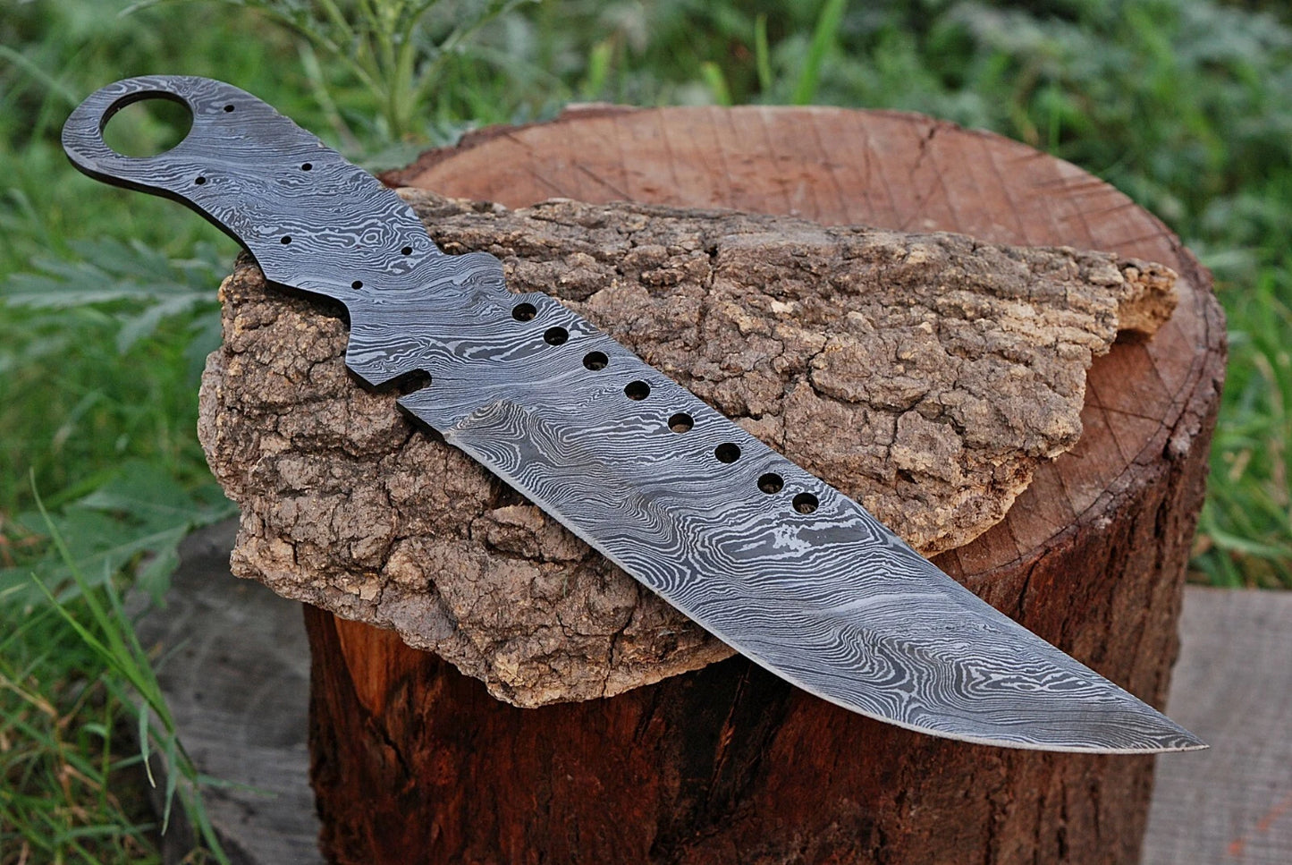 CUSTOM HAND FORGED DAMASCUS STEEL BLANK BLADE HUNTING KNIFE